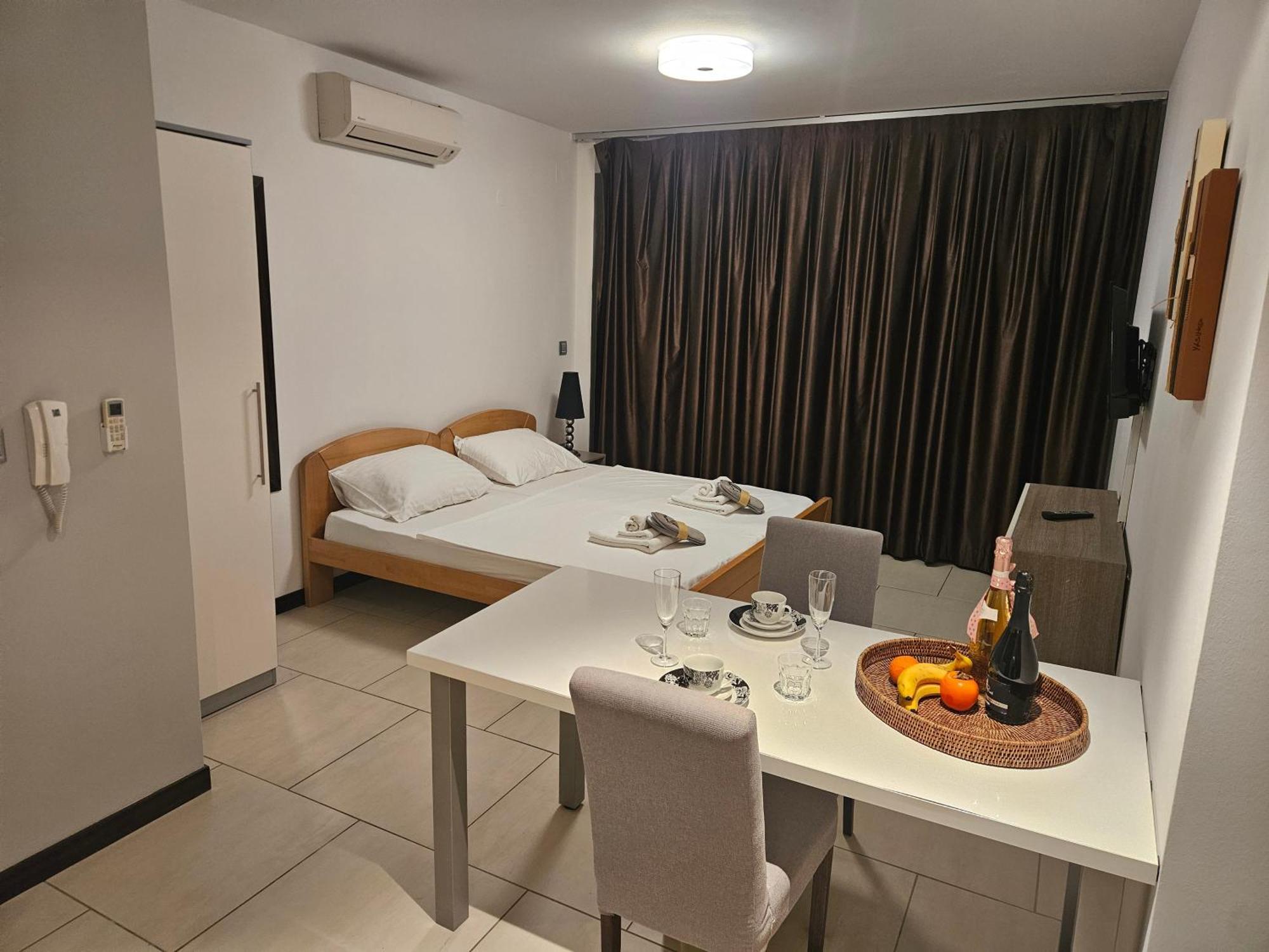 Kristal Paris Resort Novalja Luaran gambar